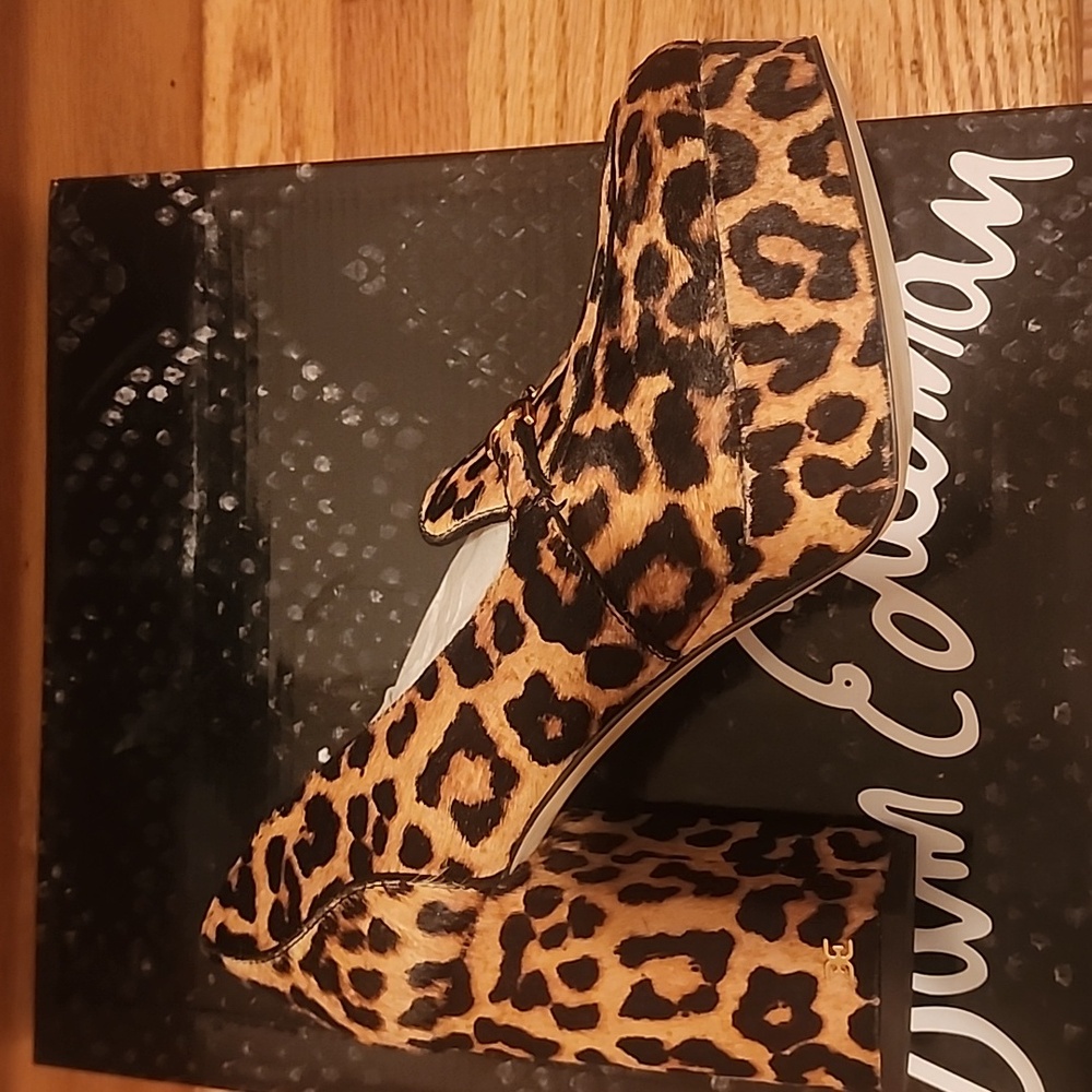 NIB Sam Edelman "Aretha" Leopard Brahma Platform Horsebit Loafers 9M - Picture 15 of 15